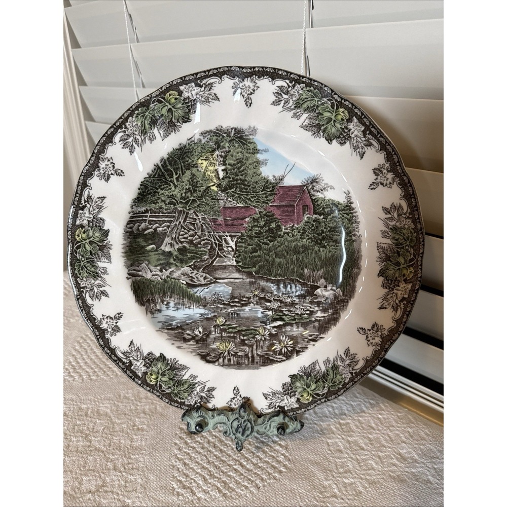 Friendly Village Johnson Brothers 10.5" Dinner Plate Made In England Lilly Pond